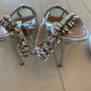 サンダル・ミュール TEMPTATION CRYSTAL SANDALS Temptation Crystal Satin Sandal 105 WHITE Aquazzura@ Official